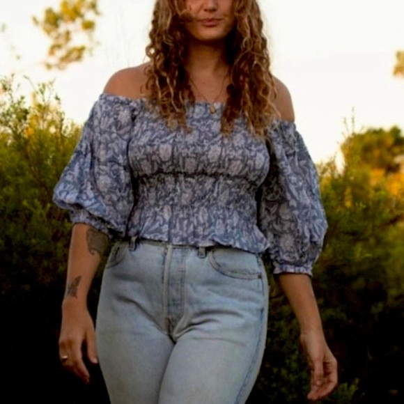 Daughters of India Saira Top - Picture 2 of 11